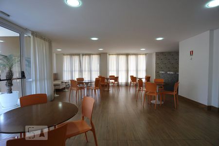 Apartamento à venda com 82m², 2 quartos e 2 vagas Apartamento à venda com 82m², 2 quartos e 2 vagasSalão de Festas