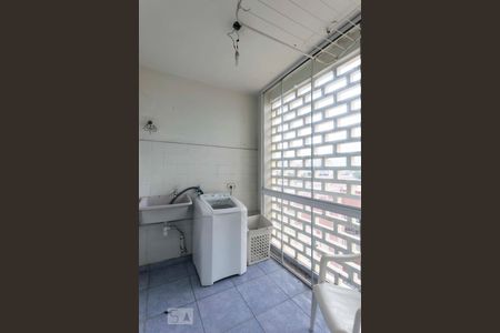 Apartamento para alugar com 113m², 2 quartos e 1 vagaÁrea de serviço