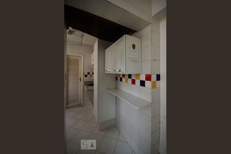 Apartamento para alugar com 117m², 3 quartos e 1 vagaÁrea de serviço