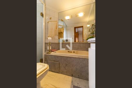 Apartamento à venda com 60m², 1 quarto e 1 vagaBanheiro da Suíte