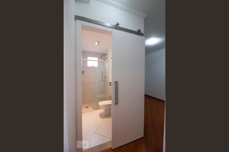 Apartamento à venda com 100m², 2 quartos e 2 vagas Apartamento à venda com 100m², 2 quartos e 2 vagasBanheiro