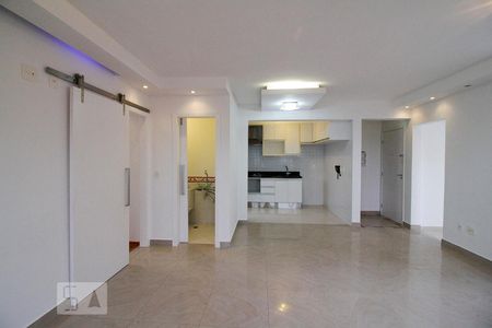 Apartamento à venda com 100m², 2 quartos e 2 vagas Apartamento à venda com 100m², 2 quartos e 2 vagasSala