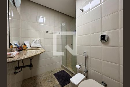 Apartamento para alugar com 180m², 4 quartos e 2 vagasBanheiro Social