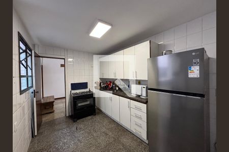 Apartamento para alugar com 180m², 4 quartos e 2 vagasCozinha e Área de Serviço