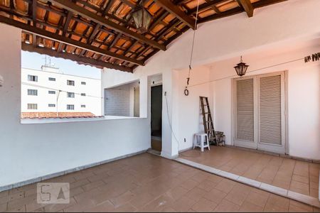 Casa para alugar com 300m², 9 quartos e 2 vagas Casa para alugar com 300m², 9 quartos e 2 vagasVaranda