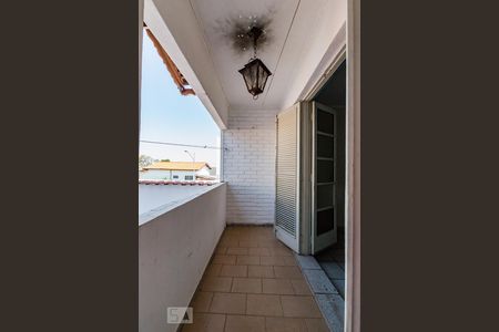 Casa para alugar com 300m², 9 quartos e 2 vagas Casa para alugar com 300m², 9 quartos e 2 vagasVaranda