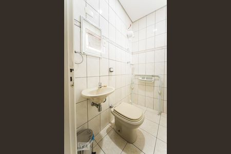 Banheiro de casa para alugar com 3 quartos, 220m² em Vila Eldízia, Santo André