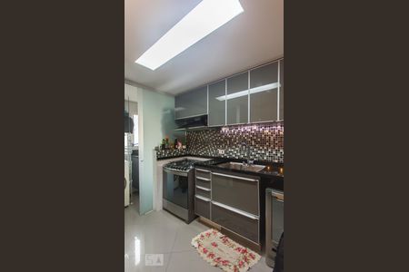 Apartamento para alugar com 68m², 2 quartos e 1 vaga