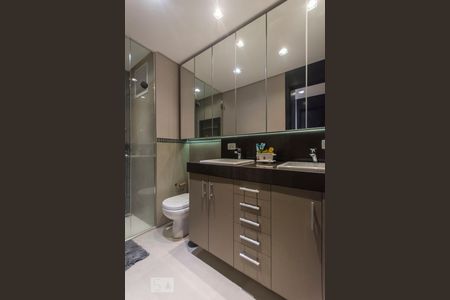 Apartamento para alugar com 68m², 2 quartos e 1 vaga