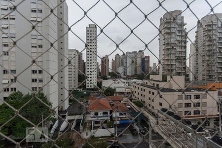 Apartamento para alugar com 68m², 2 quartos e 1 vaga