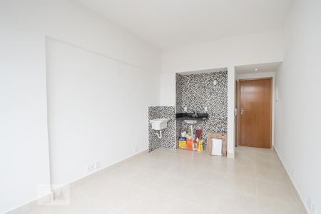 Sala e cozinha de kitnet/studio à venda com 1 quarto, 22m² em Centro, Rio de Janeiro