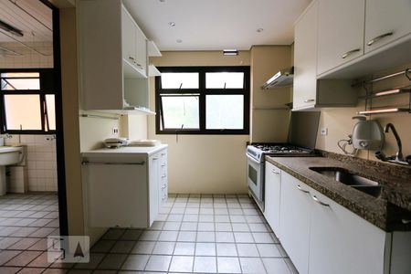 Apartamento à venda com 143m², 4 quartos e 2 vagasCozinha