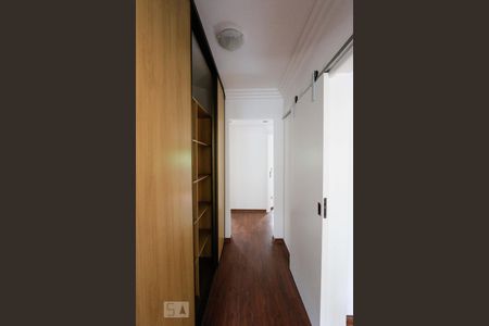 Corredor de apartamento para alugar com 4 quartos, 143m² em Vila Andrade, São Paulo