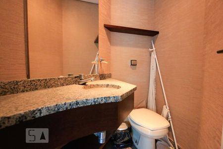 Banheiro de apartamento para alugar com 4 quartos, 143m² em Vila Andrade, São Paulo