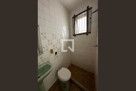 Casa à venda com 450m², 5 quartos e 3 vagasBanheiro da Suíte 2