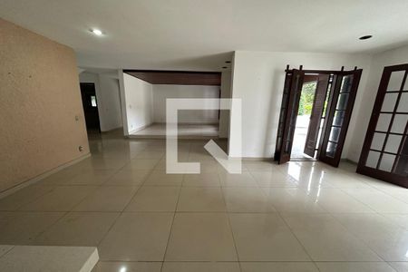 Sala de casa à venda com 5 quartos, 450m² em Freguesia (jacarepaguá), Rio de Janeiro