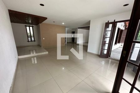 Sala de casa à venda com 5 quartos, 450m² em Freguesia (jacarepaguá), Rio de Janeiro