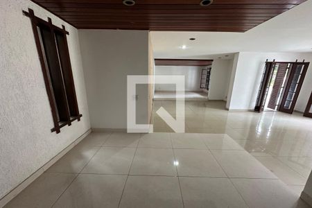 Sala de casa à venda com 5 quartos, 450m² em Freguesia (jacarepaguá), Rio de Janeiro