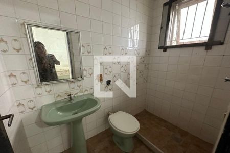 Casa à venda com 450m², 5 quartos e 3 vagasBanheiro da Suíte 2