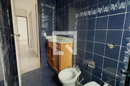 Casa à venda com 450m², 5 quartos e 3 vagasBanheiro Social 2