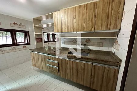 Casa à venda com 450m², 5 quartos e 3 vagasCozinha - Armários