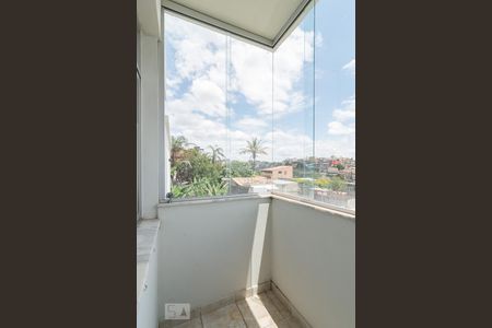 Apartamento à venda com 95m², 2 quartos e 2 vagasVaranda Quarto 2
