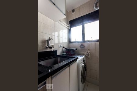 Apartamento para alugar com 72m², 2 quartos e 1 vagaÁrea de serviço