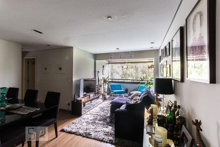 Sala  de apartamento para alugar com 2 quartos, 72m² em Vila Andrade, São Paulo