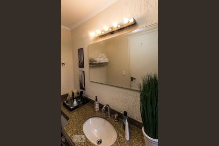 Apartamento para alugar com 72m², 2 quartos e 1 vagaSuíte 1