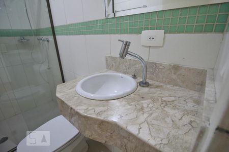 Pia de apartamento à venda com 2 quartos, 84m² em Butantã, São Paulo