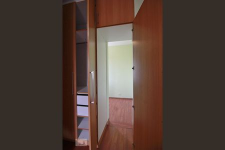 Apartamento à venda com 84m², 2 quartos e 1 vagaDetalhe da suíte