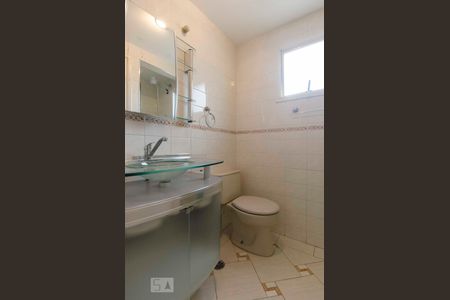 Banheiro de apartamento à venda com 2 quartos, 62m² em Vila Guaca, São Paulo