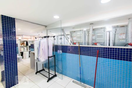 Apartamento para alugar com 27m², 1 quarto e 1 vaga Apartamento para alugar com 27m², 1 quarto e 1 vagaLavanderia