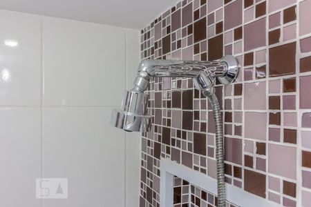 Banheiro de apartamento à venda com 2 quartos, 80m² em Jardim Tupanci, Barueri