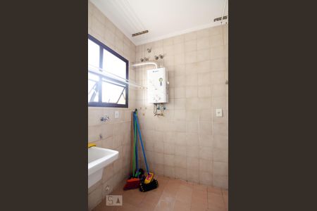 Apartamento à venda com 97m², 3 quartos e 2 vagasLavanderia