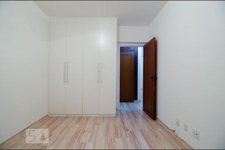 Apartamento à venda com 97m², 3 quartos e 2 vagasQuarto 1