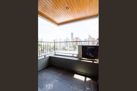 Sacada de apartamento à venda com 3 quartos, 97m² em Cambuí, Campinas