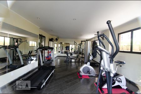 Apartamento à venda com 97m², 3 quartos e 2 vagasDependências do prédio - academia
