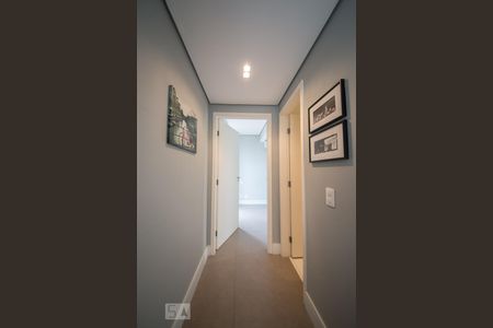 Corredor de apartamento para alugar com 1 quarto, 48m² em Cambuí, Campinas