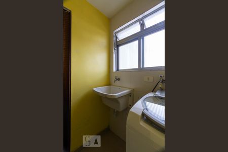 Apartamento à venda com 65m², 2 quartos e 2 vagasÁrea de serviço
