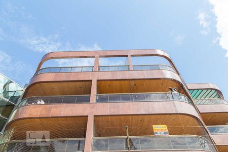 Apartamento à venda com 80m², 2 quartos e 2 vagasFachada