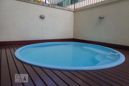 Apartamento à venda com 80m², 2 quartos e 2 vagasPiscina