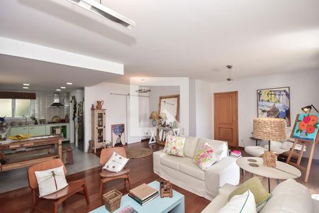 Sala de apartamento para alugar com 2 quartos, 112m² em Vila Suzana, São Paulo