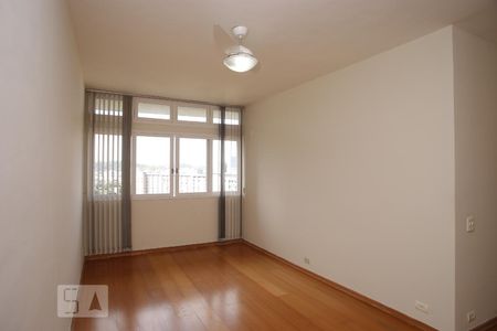 Sala de apartamento para alugar com 2 quartos, 78m² em Grajaú, Rio de Janeiro