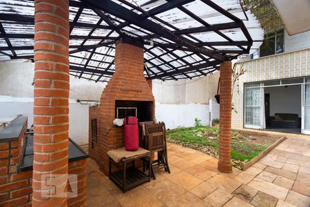 Casa à venda com 500m², 6 quartos e 3 vagasChurrasqueira