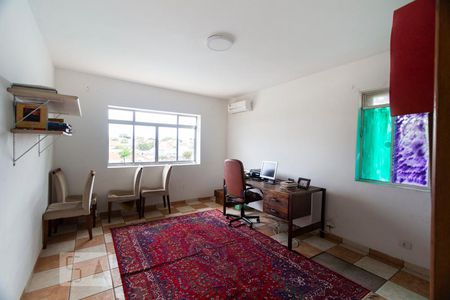 Casa à venda com 500m², 6 quartos e 3 vagasEscritório - edícula