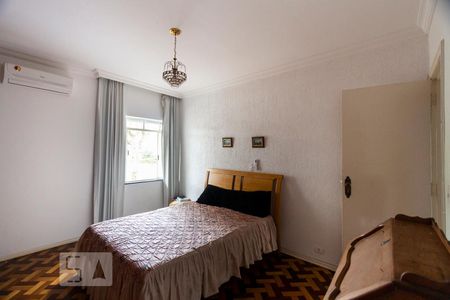 Casa à venda com 500m², 6 quartos e 3 vagasQuarto 4 (suíte)