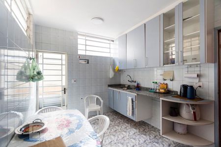 Casa à venda com 500m², 6 quartos e 3 vagasCozinha