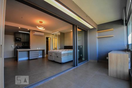 Studio para alugar com 41m², 1 quarto e 1 vaga Studio para alugar com 41m², 1 quarto e 1 vagaVaranda
