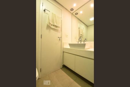 Studio para alugar com 41m², 1 quarto e 1 vaga Studio para alugar com 41m², 1 quarto e 1 vagaBanheiro